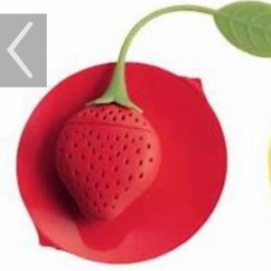 STRAWBERRY SILICONE TEA INFUSER, New In Sealed Package,Tea Infuser With Tray